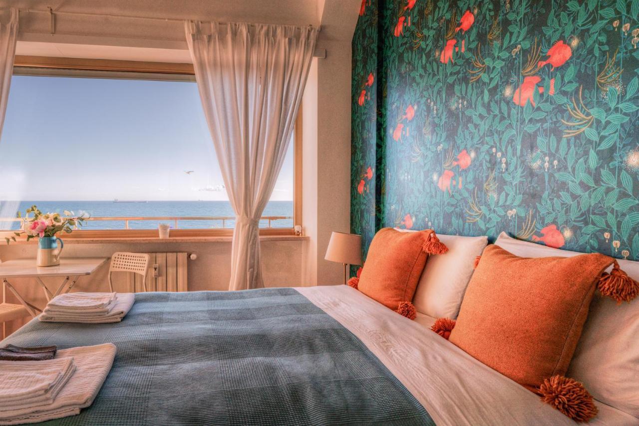 La Casa Sul Mare Bed and Breakfast Civitavecchia Exteriör bild